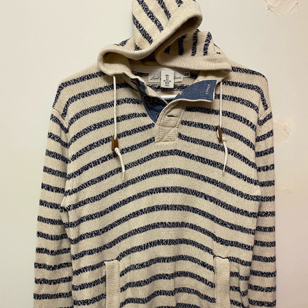 NWOT H&M Hoodie